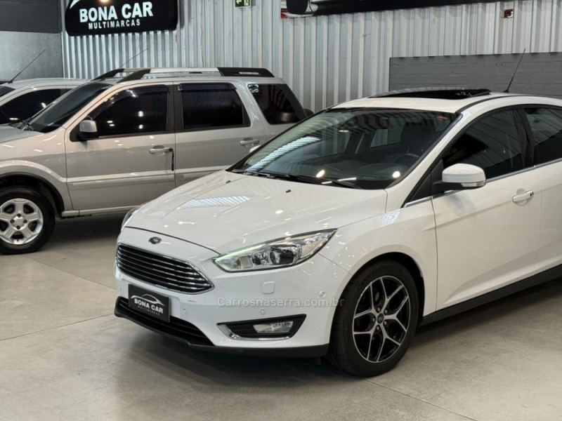 FOCUS 2.0 TITANIUM PLUS HATCH 16V FLEX 4P AUTO - 2016 - CAXIAS DO SUL