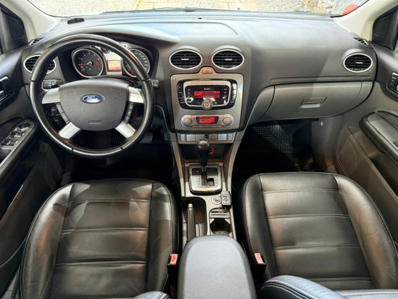 FOCUS 2.0 GHIA 16V GASOLINA 4P AUTOMÁTICO - 2009 - FARROUPILHA