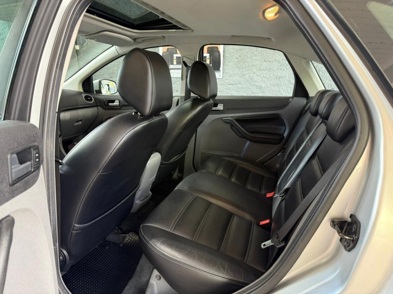 FOCUS 2.0 GHIA 16V GASOLINA 4P AUTOMÁTICO - 2009 - FARROUPILHA