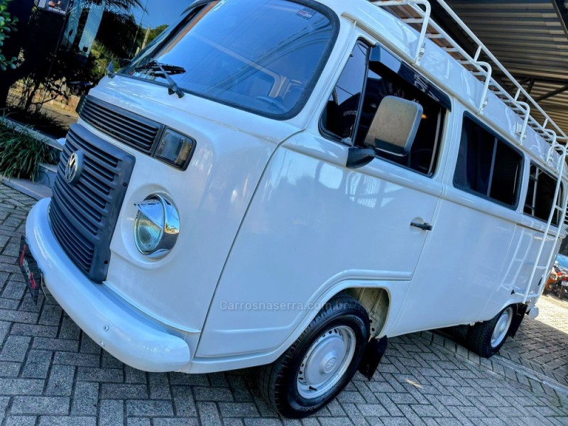 KOMBI 1.4 MI STD LOTAÇÃO 8V FLEX 3P MANUAL - 2012 - TRêS COROAS