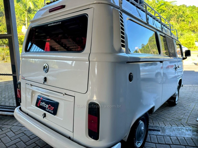 KOMBI 1.4 MI STD LOTAÇÃO 8V FLEX 3P MANUAL - 2012 - TRêS COROAS