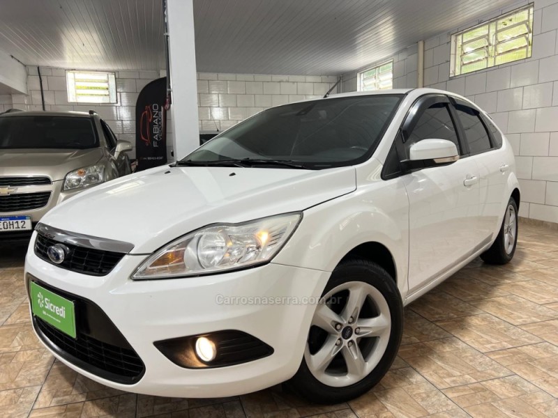 FOCUS 1.6 GLX 16V FLEX 4P MANUAL - 2013 - BENTO GONçALVES