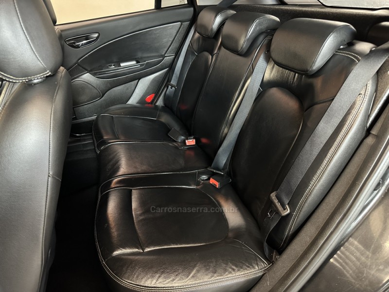 BRAVO 1.8 ESSENCE 16V FLEX 4P MANUAL - 2013 - SAPIRANGA