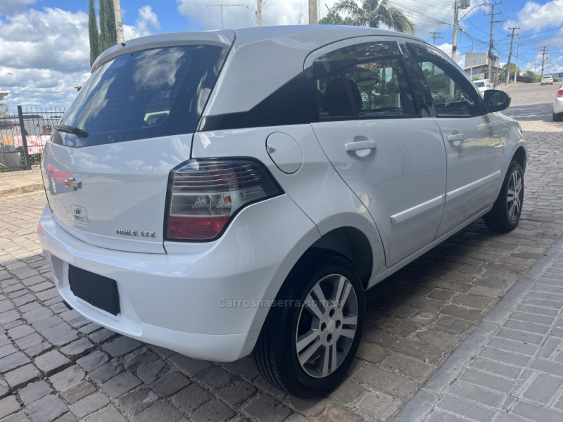 AGILE 1.4 MPFI LTZ 8V FLEX 4P MANUAL - 2013 - VERANóPOLIS