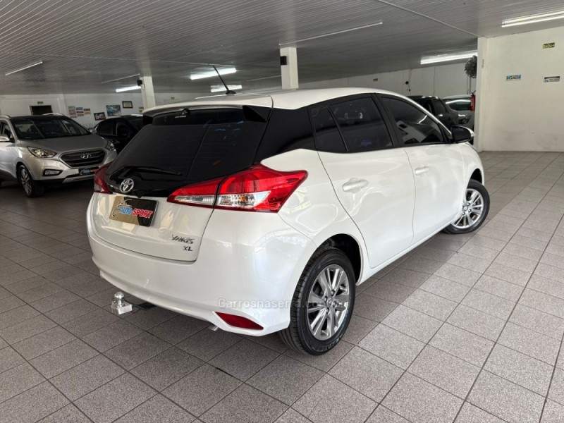 YARIS 1.5 XL CONNECT 16V FLEX 4P AUTOMÁTICO - 2022 - NOVO HAMBURGO