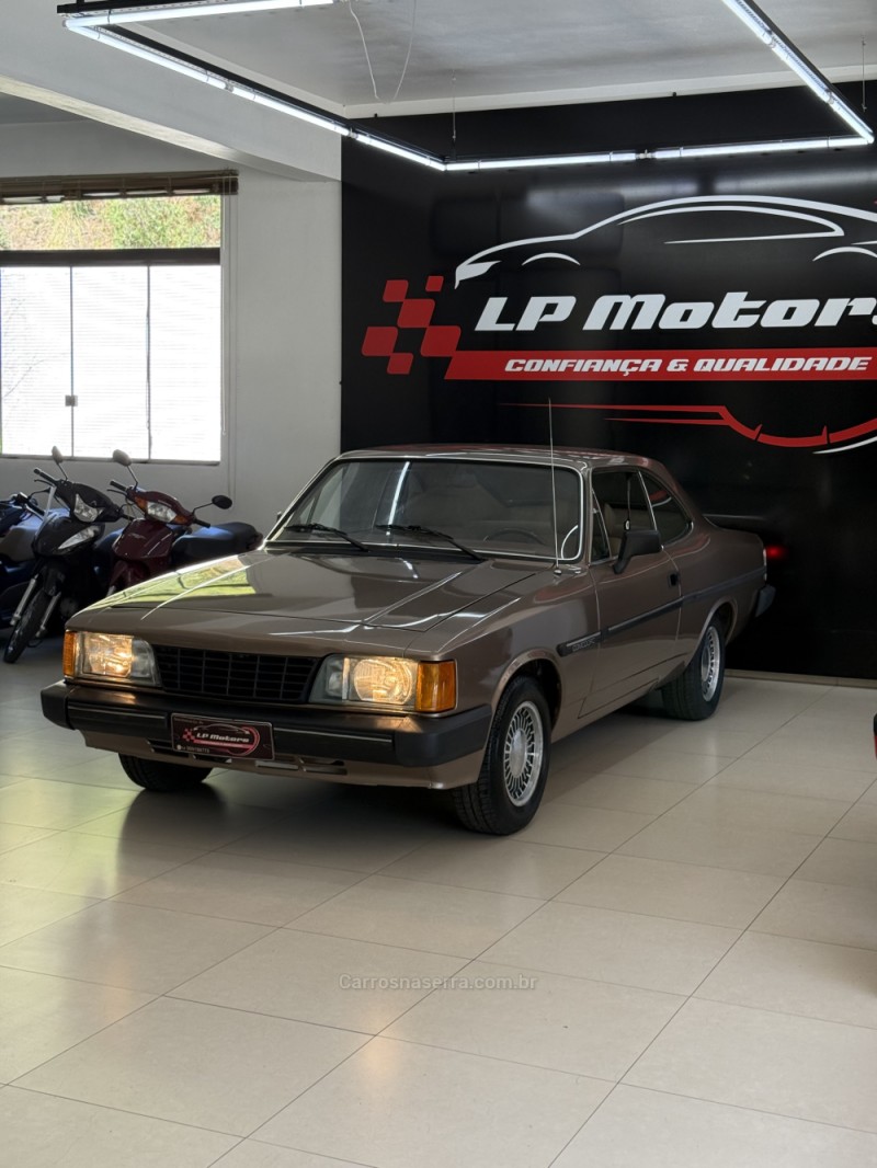 opala 2.5 comodoro 8v gasolina 2p manual 1988 farroupilha