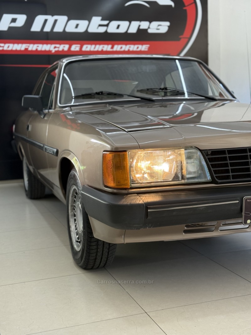 OPALA 2.5 COMODORO 8V GASOLINA 2P MANUAL - 1988 - FARROUPILHA