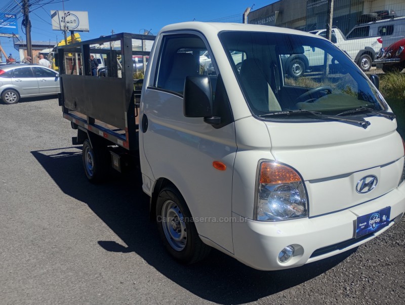 hr 2.5 longo bau 4x2 16v 130cv turbo intercooler diesel 2p manual 2010 farroupilha