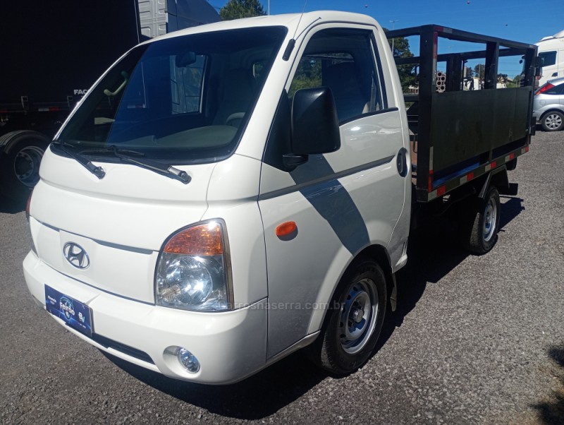 HR 2.5 LONGO BAÚ 4X2 16V 130CV TURBO INTERCOOLER DIESEL 2P MANUAL - 2010 - FARROUPILHA