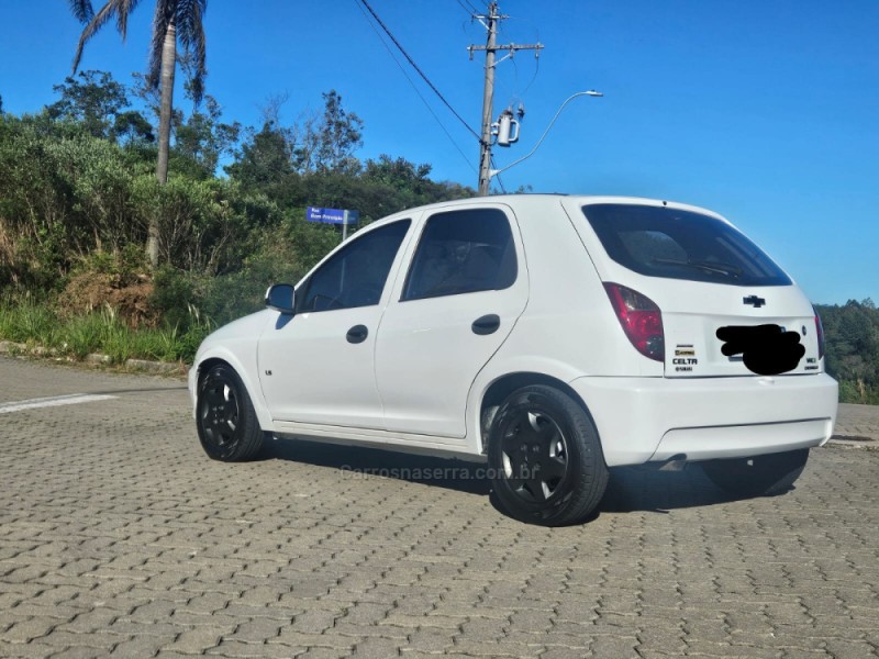 CELTA 1.0 MPFI LS 8V FLEX 4P MANUAL - 2012 - CARLOS BARBOSA