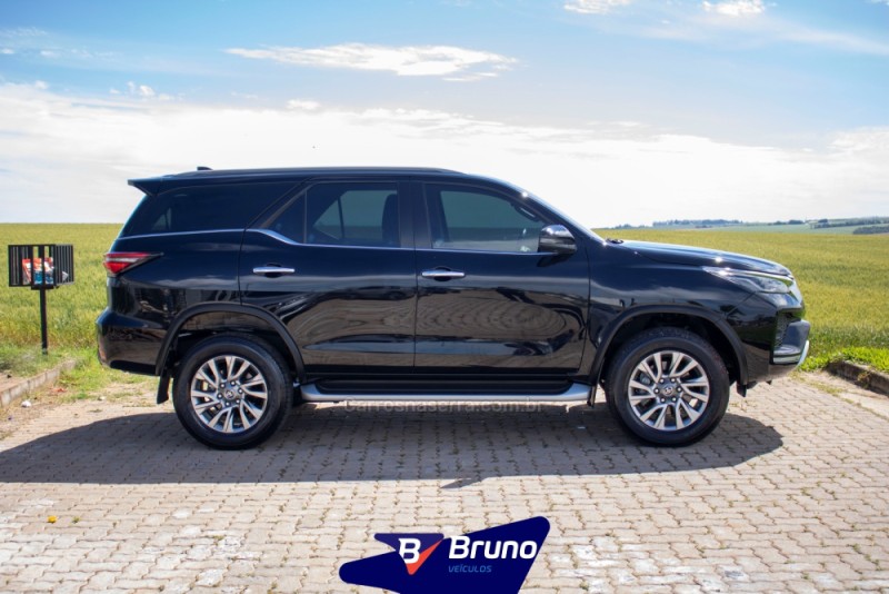 HILUX SW4 2.8 SRX 4X4 7 LUGARES 16V TURBO INTERCOOLER DIESEL 4P AUTOMÁTICO - 2022 - PALMEIRA DAS MISSõES