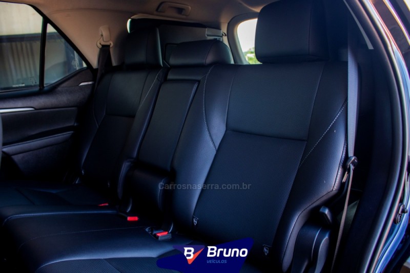 HILUX SW4 2.8 SRX 4X4 7 LUGARES 16V TURBO INTERCOOLER DIESEL 4P AUTOMÁTICO - 2022 - PALMEIRA DAS MISSõES