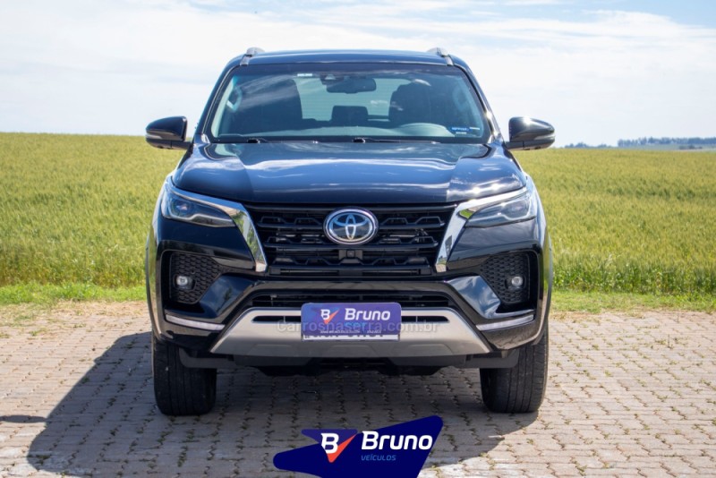 HILUX SW4 2.8 SRX 4X4 7 LUGARES 16V TURBO INTERCOOLER DIESEL 4P AUTOMÁTICO - 2022 - PALMEIRA DAS MISSõES