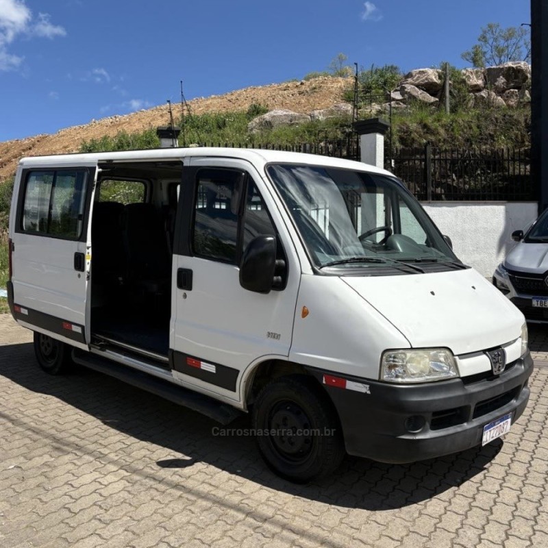 BOXER 2.3 HDI 330 16 LUGARES 16V TURBO DIESEL INTERCOOLER 4P MANUAL - 2013 - CAXIAS DO SUL