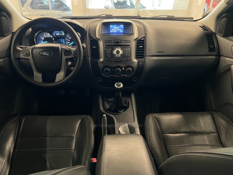 RANGER 2.5 XLT 4X2 CD 16V FLEX 4P MANUAL - 2015 - NOVO HAMBURGO