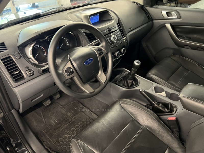 RANGER 2.5 XLT 4X2 CD 16V FLEX 4P MANUAL - 2015 - NOVO HAMBURGO