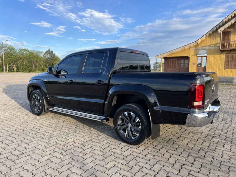 AMAROK 3.0 V6 TDI HIGHLINE CD DIESEL 4MOTION AUTOMÁTICO - 2020 - ANTôNIO PRADO