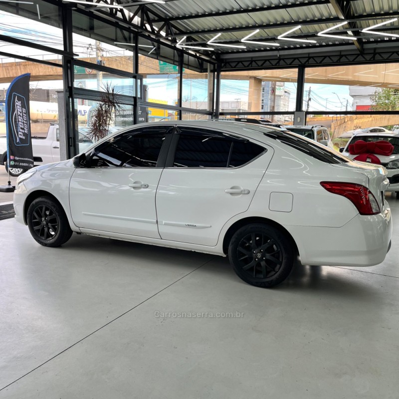 VERSA 1.6 16V FLEX SV 4P XTRONIC - 2018 - CANOAS