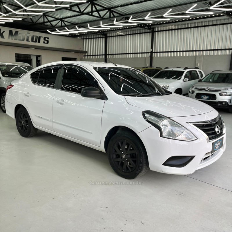 VERSA 1.6 16V FLEX SV 4P XTRONIC - 2018 - CANOAS
