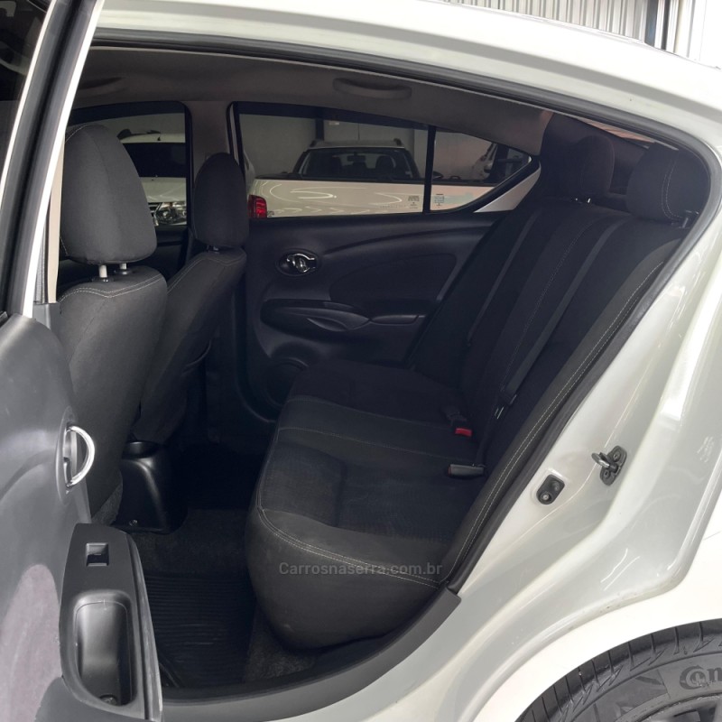 VERSA 1.6 16V FLEX SV 4P XTRONIC - 2018 - CANOAS