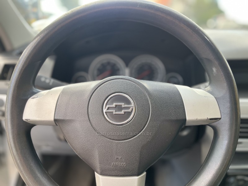 VECTRA 2.0 MPFI ELEGANCE 8V 140CV FLEX 4P MANUAL - 2008 - CAXIAS DO SUL