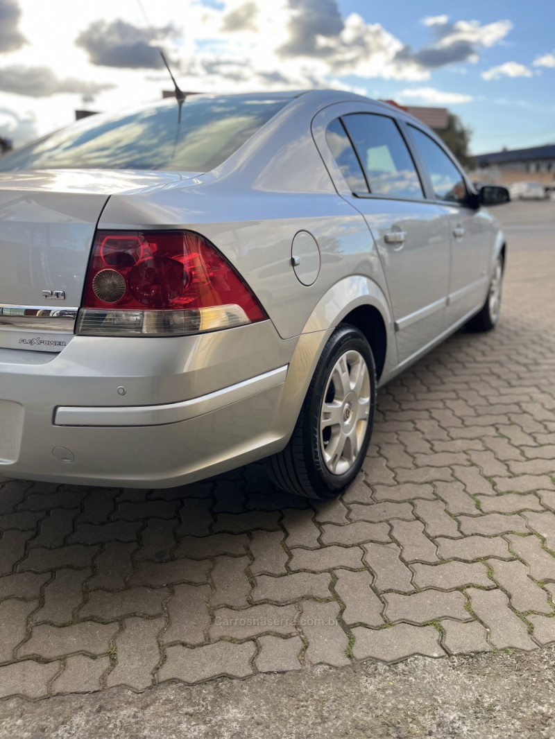 VECTRA 2.0 MPFI ELEGANCE 8V 140CV FLEX 4P MANUAL - 2008 - CAXIAS DO SUL