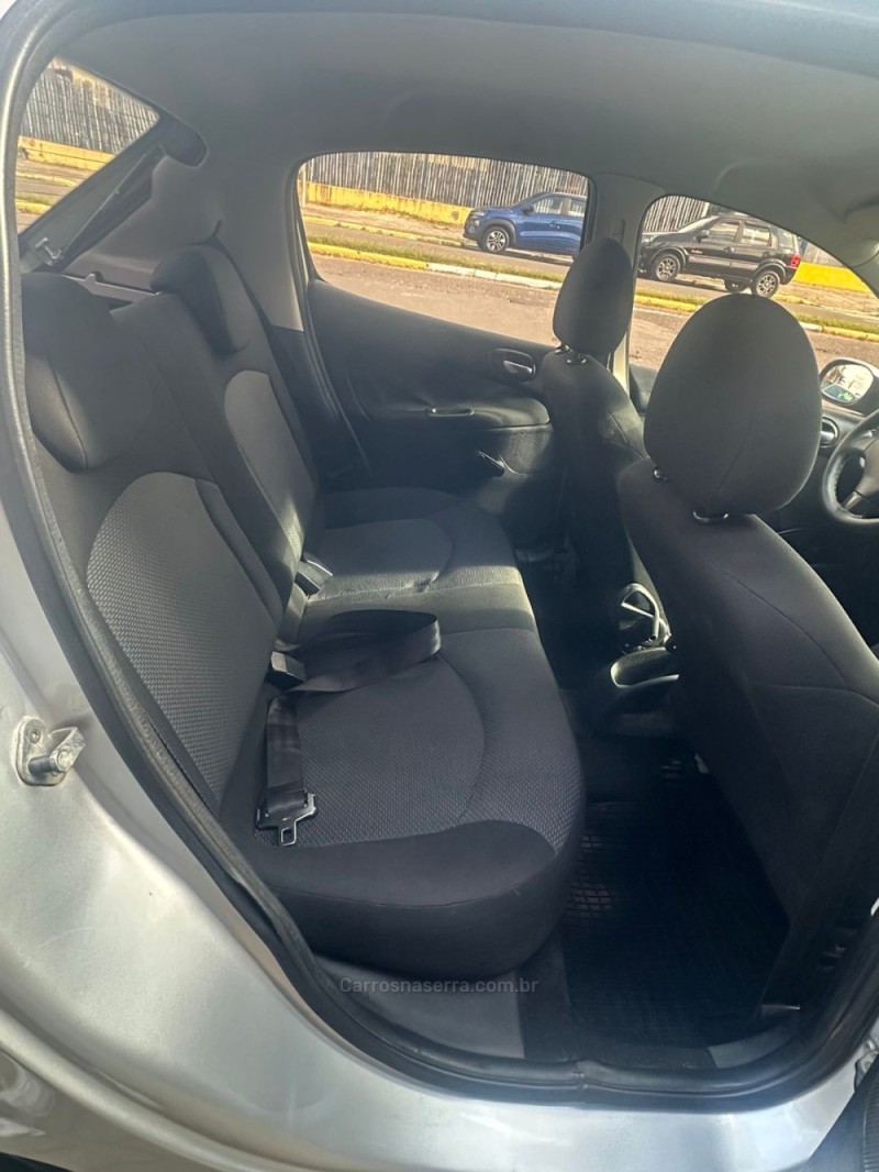 207 1.4 XR 8V FLEX 4P MANUAL - 2012 - PAROBé