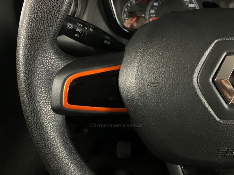 KWID 1.0 12V OUTSIDER FLEX 4P MANUAL - 2022 - PORTO ALEGRE