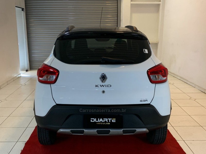 KWID 1.0 12V OUTSIDER FLEX 4P MANUAL - 2022 - PORTO ALEGRE