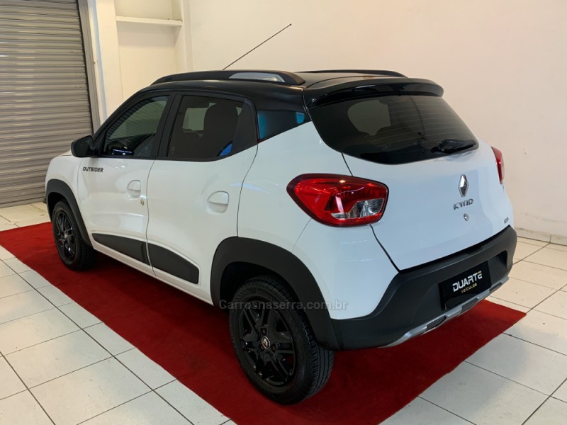 KWID 1.0 12V OUTSIDER FLEX 4P MANUAL - 2022 - PORTO ALEGRE