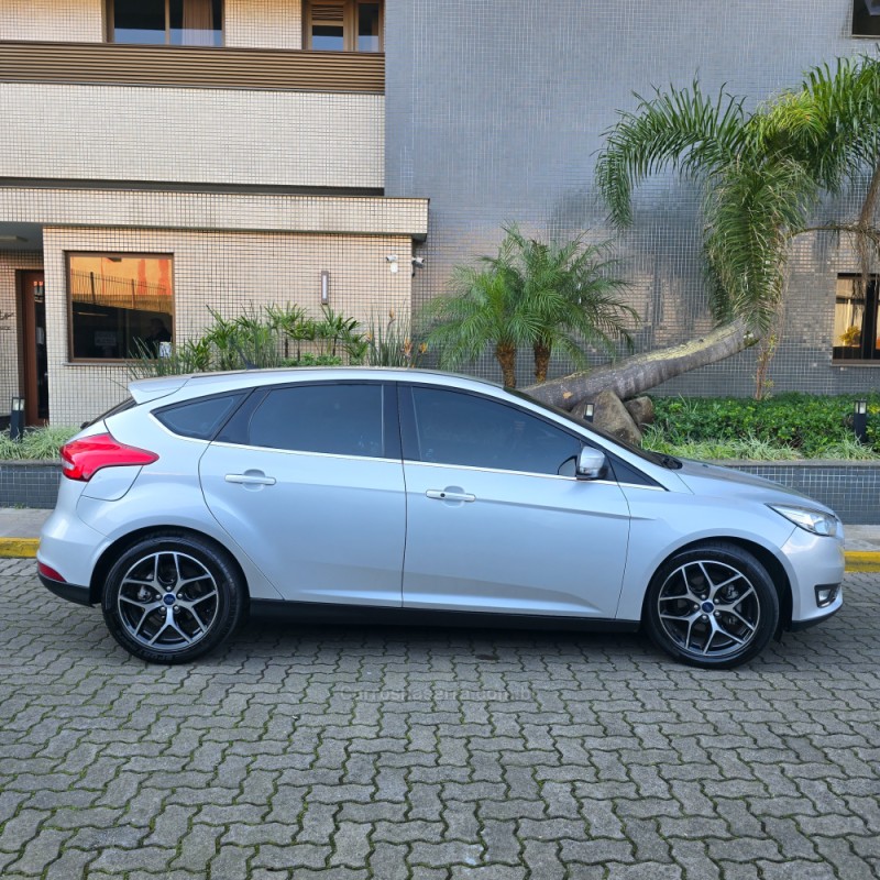 FOCUS 2.0 TITANIUM 16V FLEX 4P AUTOMÁTICO - 2016 - BENTO GONçALVES