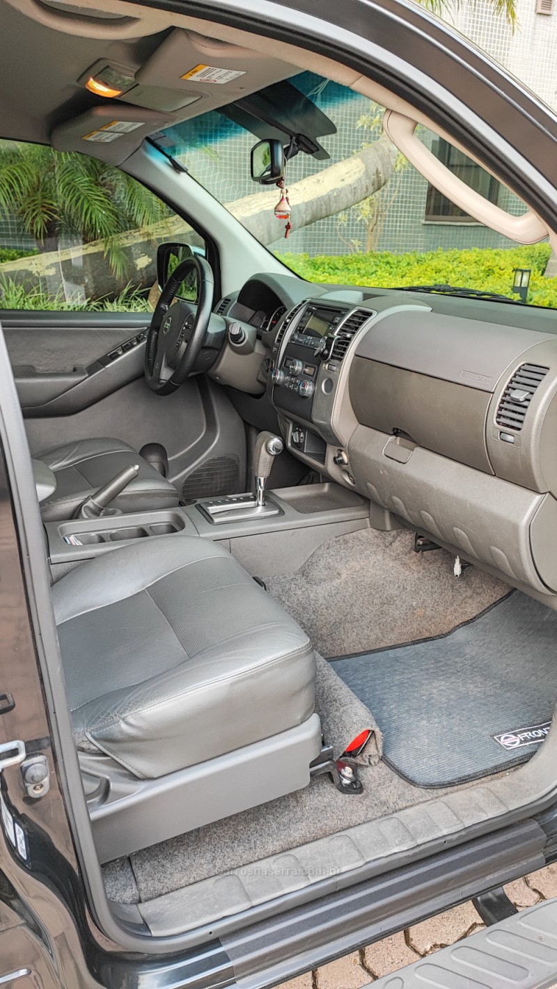 FRONTIER 2.5 SL 10 ANOS 4X4 CD TURBO ELETRONIC DIESEL 4P AUTOMÁTICO - 2013 - BENTO GONçALVES