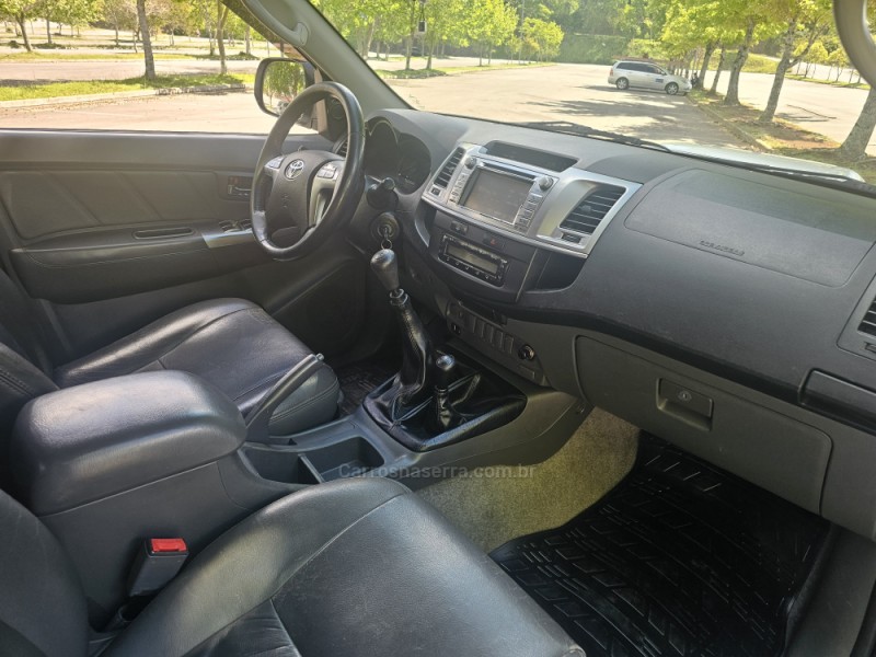 HILUX 3.0 8V SRV 4X4 CD TURBO DIESEL 4P MANUAL - 2014 - BENTO GONçALVES