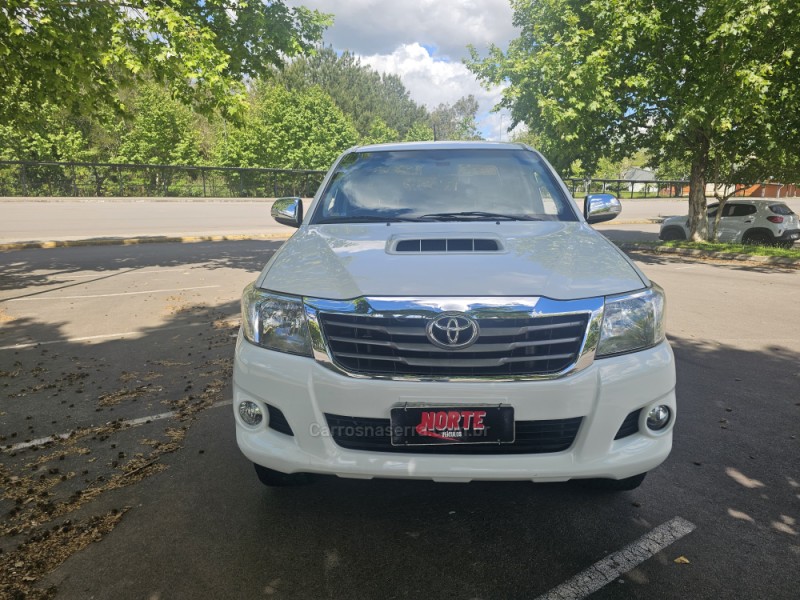 HILUX 3.0 8V SRV 4X4 CD TURBO DIESEL 4P MANUAL - 2014 - BENTO GONçALVES