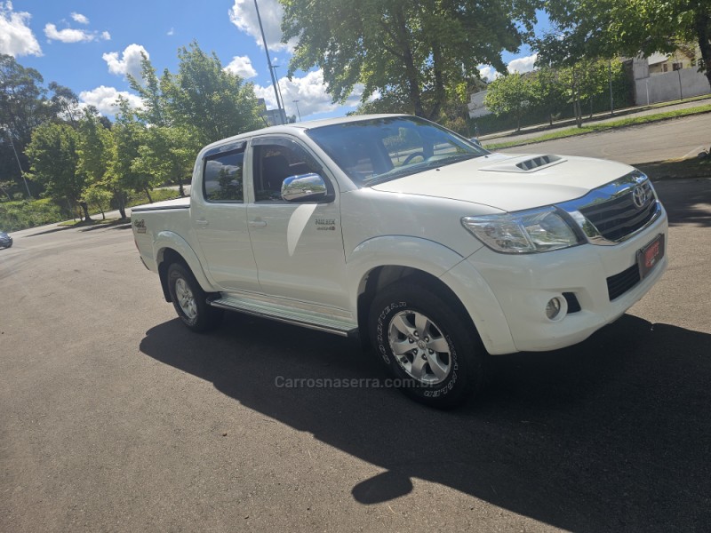 HILUX 3.0 8V SRV 4X4 CD TURBO DIESEL 4P MANUAL - 2014 - BENTO GONçALVES