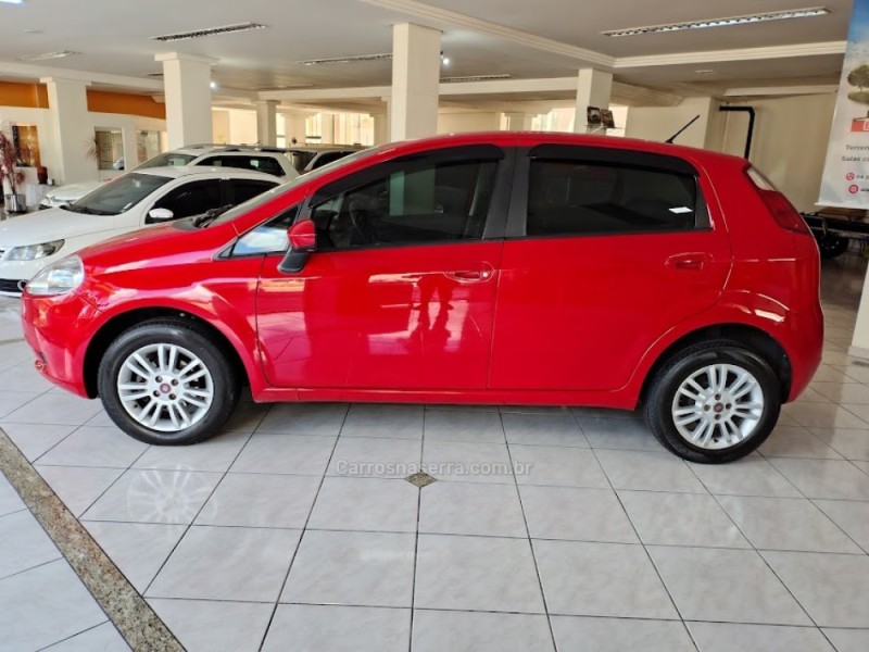 PUNTO 1.4 ATTRACTIVE 8V FLEX 4P MANUAL - 2011 - NOVA PRATA