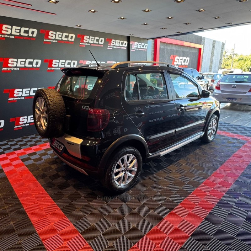 CROSSFOX 1.6 MI FLEX 8V 4P AUTOMATIZADO - 2014 - PASSO FUNDO