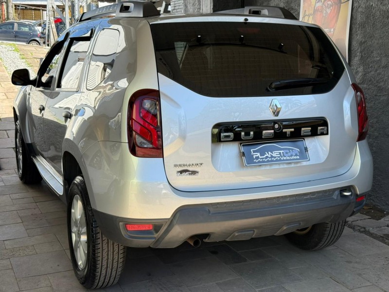 DUSTER 1.6 EXPRESSION 4X2 16V FLEX 4P MANUAL - 2016 - FARROUPILHA