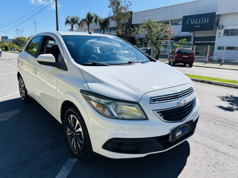 ONIX 1.4 MPFI LT 8V FLEX 4P MANUAL - 2014 - BENTO GONçALVES
