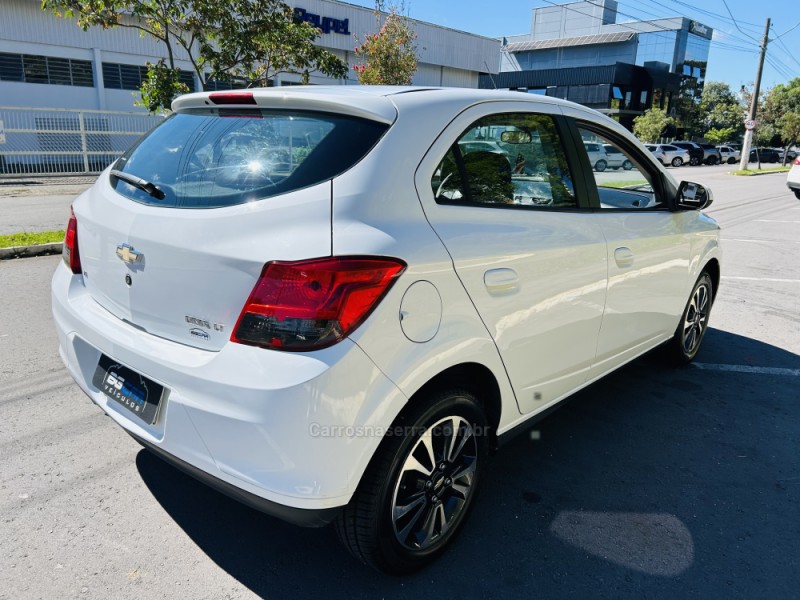 ONIX 1.4 MPFI LT 8V FLEX 4P MANUAL - 2014 - BENTO GONçALVES