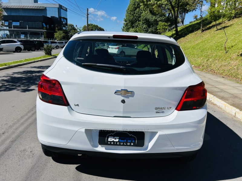 ONIX 1.4 MPFI LT 8V FLEX 4P MANUAL - 2014 - BENTO GONçALVES
