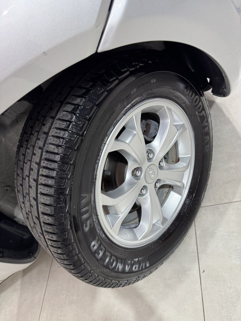 TUCSON 2.0 MPFI GL 16V 142CV 2WD GASOLINA 4P AUTOMÁTICO - 2015 - ENCANTADO
