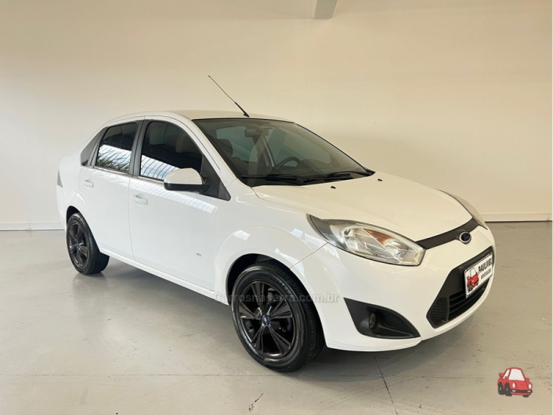 FIESTA 1.6 SE SEDAN 16V FLEX 4P MANUAL - 2014 - CAXIAS DO SUL