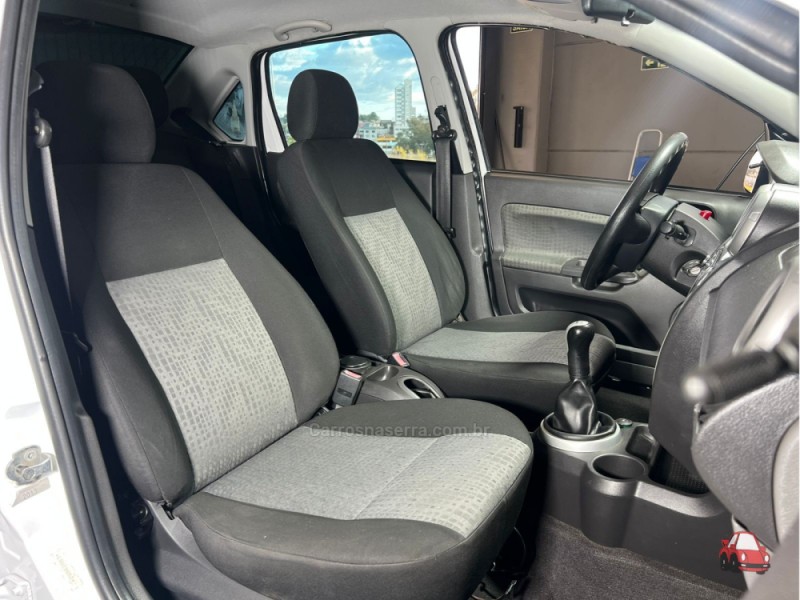 FIESTA 1.6 SE SEDAN 16V FLEX 4P MANUAL - 2014 - CAXIAS DO SUL