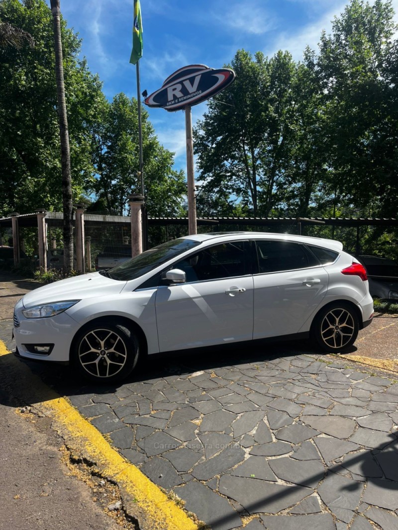 FOCUS 2.0 HC 16V FLEX 4P AUTOMÁTICO  - 2017 - CARLOS BARBOSA