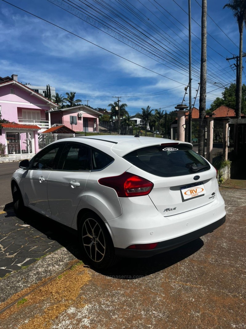 FOCUS 2.0 HC 16V FLEX 4P AUTOMÁTICO  - 2017 - CARLOS BARBOSA