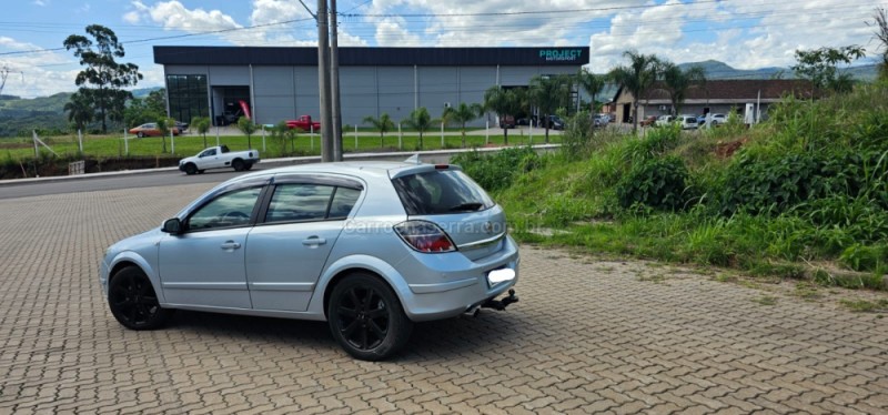 VECTRA 2.0 MPFI GT HATCH 8V FLEX 4P AUTOMÁTICO - 2009 - IVOTI