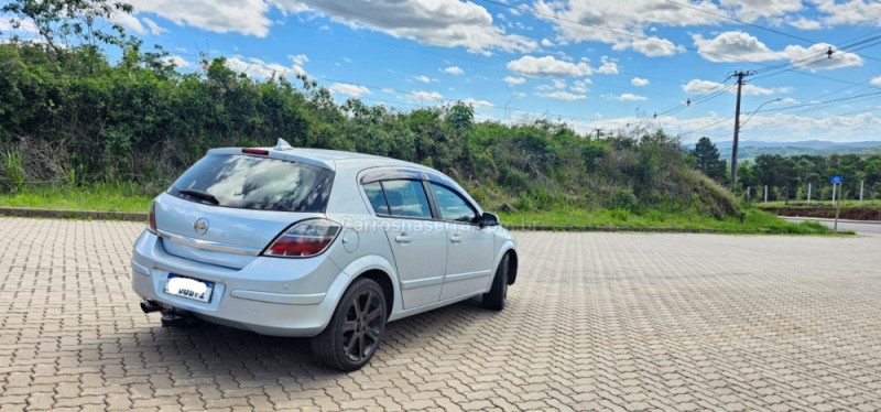 VECTRA 2.0 MPFI GT HATCH 8V FLEX 4P AUTOMÁTICO - 2009 - IVOTI