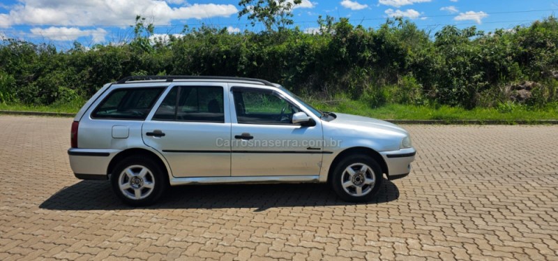PARATI 1.0 MI SUNSET 16V GASOLINA 4P MANUAL G.III - 2002 - IVOTI