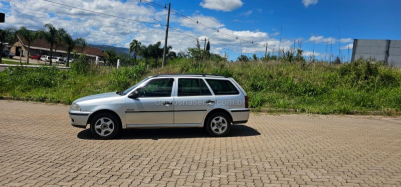 PARATI 1.0 MI SUNSET 16V GASOLINA 4P MANUAL G.III - 2002 - IVOTI